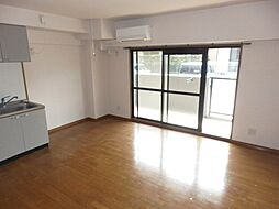 ロイヤル柴田 202 2階2LDKのリビング/ダイニング