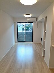 エピナール東茂原 102 1階1LDKのリビング/ダイニング