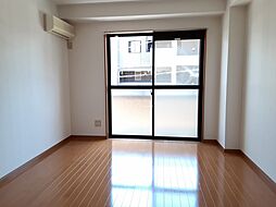 シーダーパーク 202 2階1Kのリビング/ダイニング