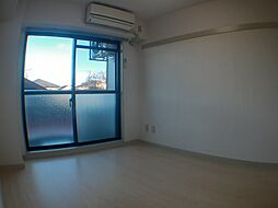 リーフガーデン 202 2階1Kのリビング/ダイニング