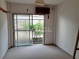 キャッスル4 102 1階1Kのリビング/ダイニング