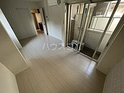 プレゾンアトワV 2階1Kのリビング/ダイニング