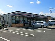 【コンビニエンスストア】セブン-イレブン朝霞宮戸4丁目店まで986ｍ