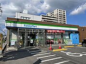 【コンビニエンスストア】ファミリーマート臼井駅北口店まで2010ｍ
