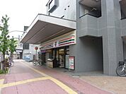 【コンビニエンスストア】セブンイレブン船橋宮本店まで49ｍ