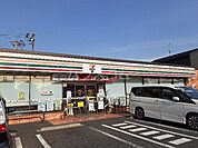 【コンビニエンスストア】セブンイレブン 北名古屋熊之庄西出店まで913ｍ