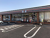【コンビニエンスストア】セブンイレブン取手白山3丁目店まで4542ｍ
