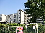 【小学校】鳥居松小学校まで302ｍ