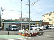 【コンビニエンスストア】ファミリーマート大岡五丁目店まで164ｍ