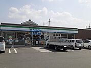 【コンビニエンスストア】ファミリーマート 豊川インター南店まで1017ｍ