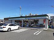 【コンビニエンスストア】ファミリーマート鈴鹿中江島町店まで266ｍ