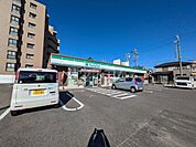 【コンビニエンスストア】ファミリーマート　小牧新町店まで159ｍ