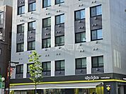 【ドラッグストア】マツモトキヨシ中野坂上駅前店まで558ｍ