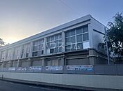 【中学校】松戸市立第一中学校まで235ｍ