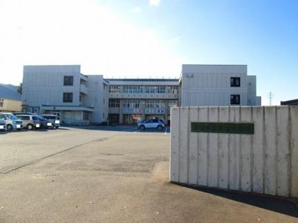 画像14:米沢市立第二中学校(中学校)まで550m