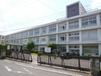 画像17:甲南高等学校(高校・高専)まで556m