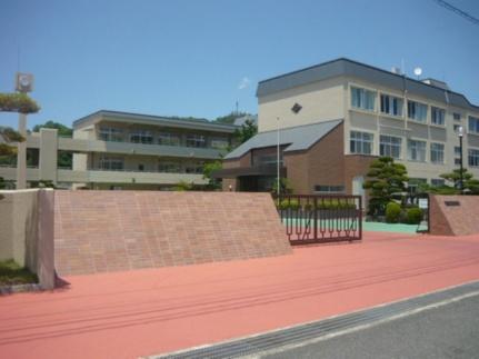 画像13:矢掛中学校(中学校)まで242m